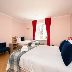 Quiet And Spacious Family Edinburgh