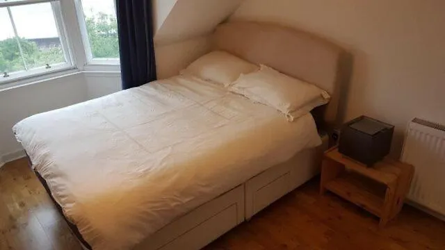 Guest house Beautiful King Room In Leith Walk Edinburgh
